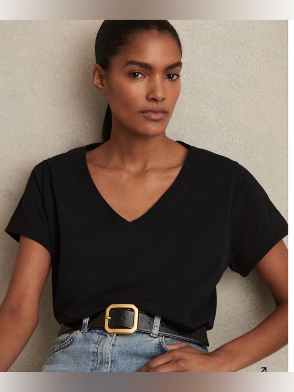 REISS Luna Brushed Cotton V-Neck T-Shirt in Black Size M